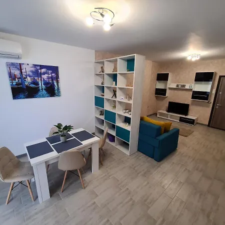Apartament Alezzi Lucas&carina Centre Wellness & Lägenhet Năvodari